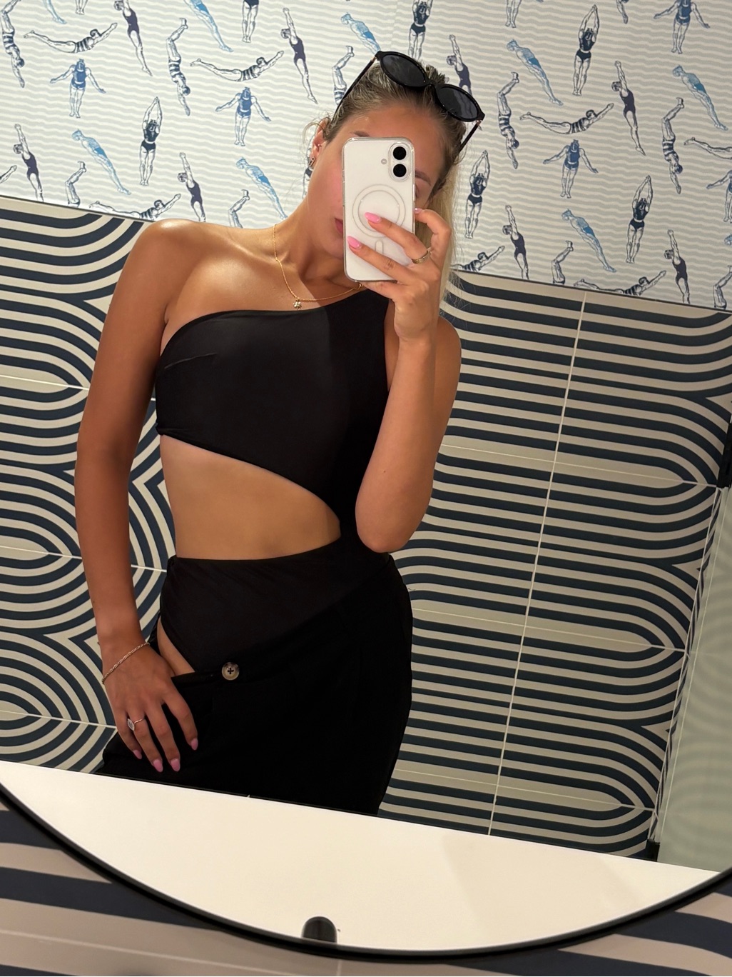 Black One-Shoulder One Piece Swimsuit